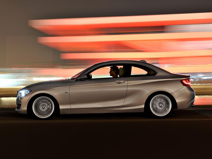  BMW 220d Coupe Modern Line 2014 года  (фото 3 из 8)